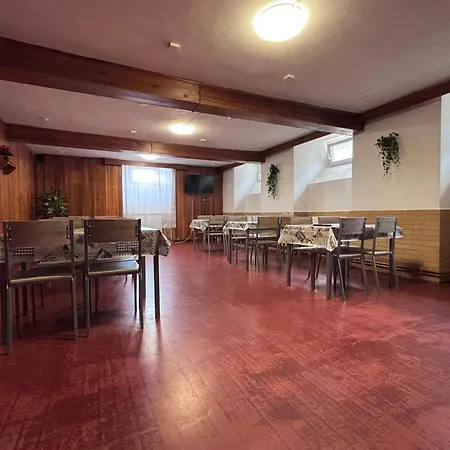 Ubytovani Primda Hostel *